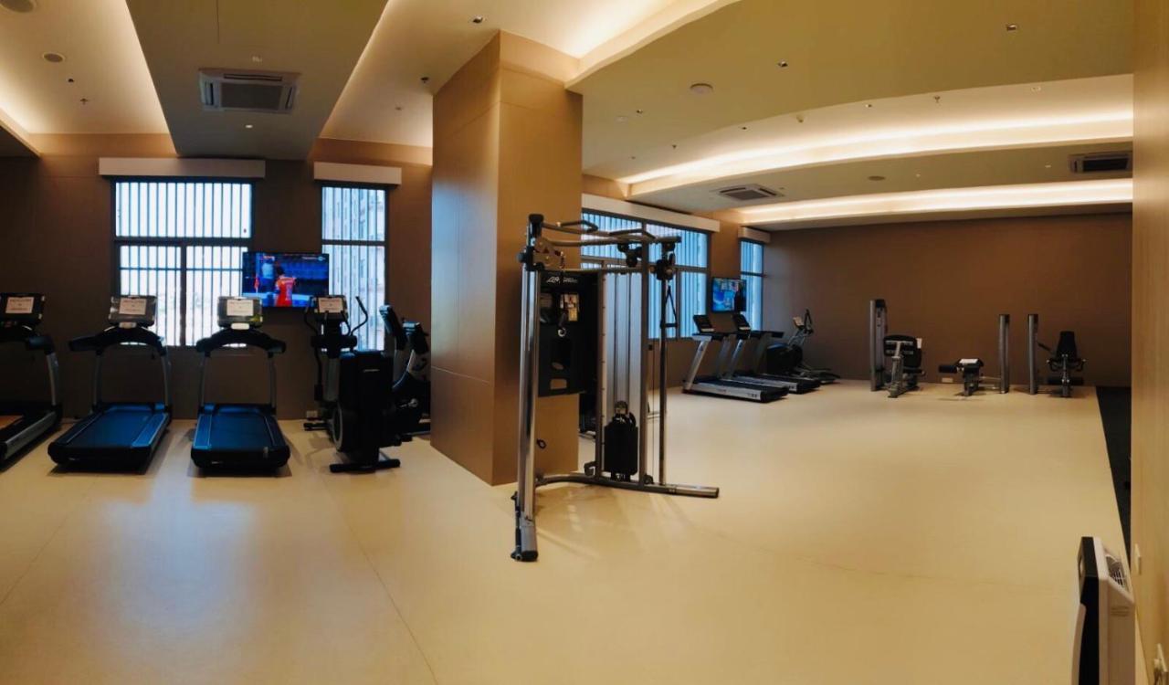 יאנגון Zealax Hotel & Residence מראה חיצוני תמונה