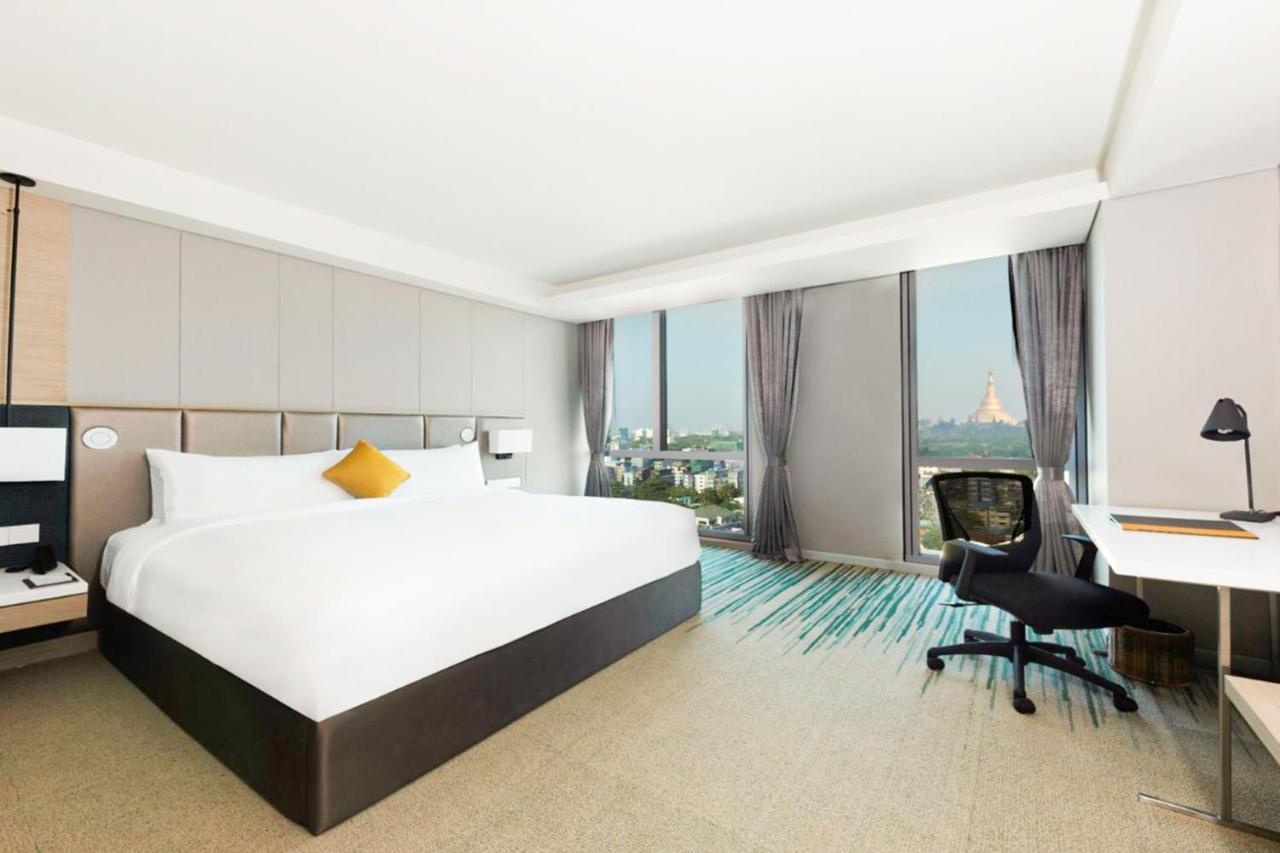 יאנגון Zealax Hotel & Residence מראה חיצוני תמונה